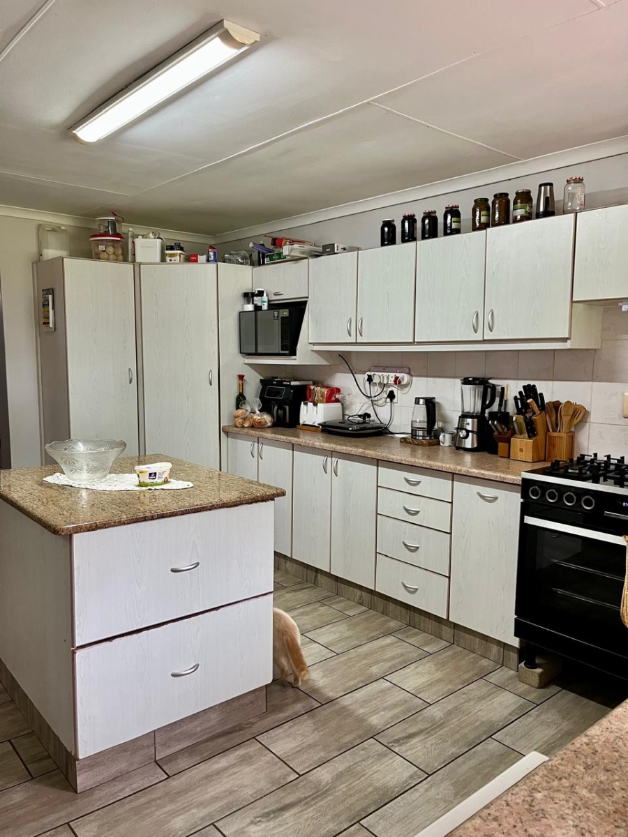 Commercial Property for Sale in Aalwyndal Western Cape